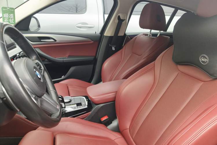 Used BMW X4 2022 xDrive 30i M Sport Package Left Front Seat