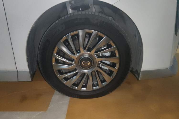 Used GAC Trumpchi M8 2023 Zongshi Series Dual-Motor Supreme Edition
