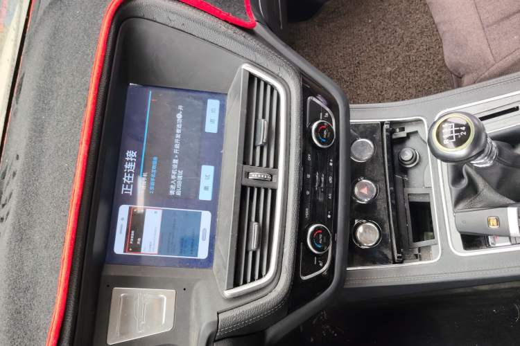 Used Zotye T600 2016 Sport Edition 1.5T Manual Prestige Model Audio And AC Panel