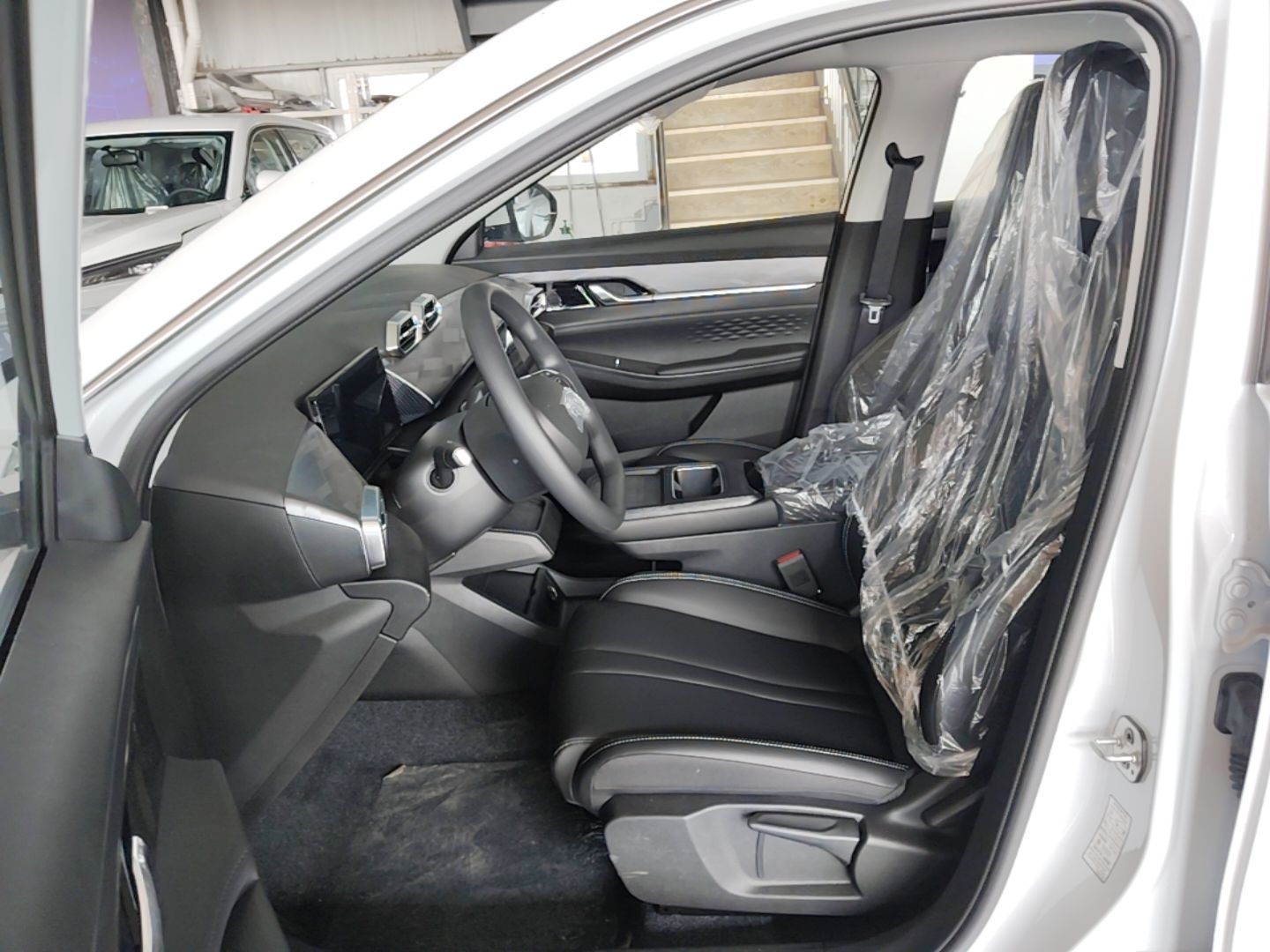 Dongfeng Aeolus SKY EV01 2025 530 km AIR Elite Edition — снимка 17