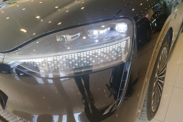 Used Hima AITO M9 2024 All-Electric Ultra Version 100 kWh 5-Seater Model
