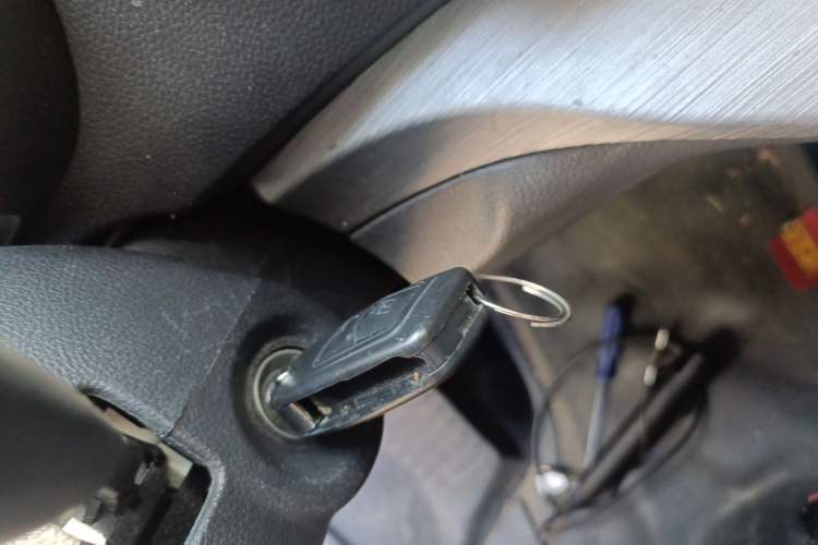 Used CHANGAN KAICHENG Ruixing M60 2023 1.5L GDI Comfort-Class Passenger Vehicle 6/7 Seats Vehicle Key