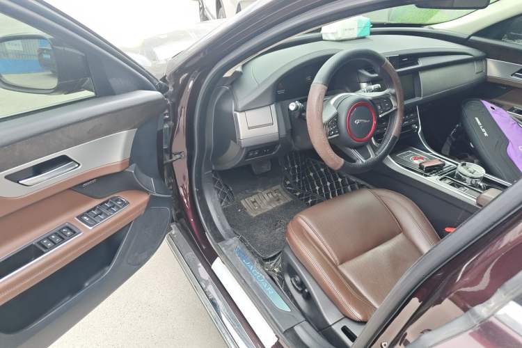 Used Jaguar XFL 2018 XFL 2.0T 250 PS Luxury Edition