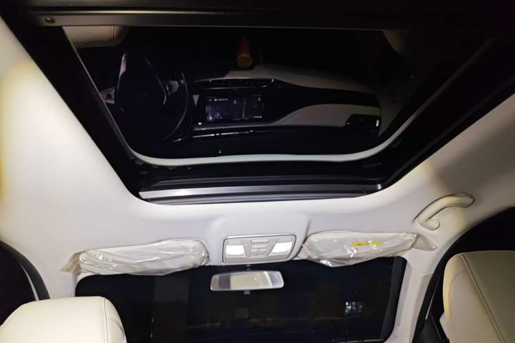 Used CHANGAN OSHAN X7 EV 2020 Luxury Edition 405 Headliner