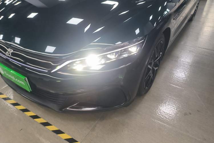 Used BYD Han 2022 EV 610 km All-Wheel-Drive Qianshan Cui Limited Edition
