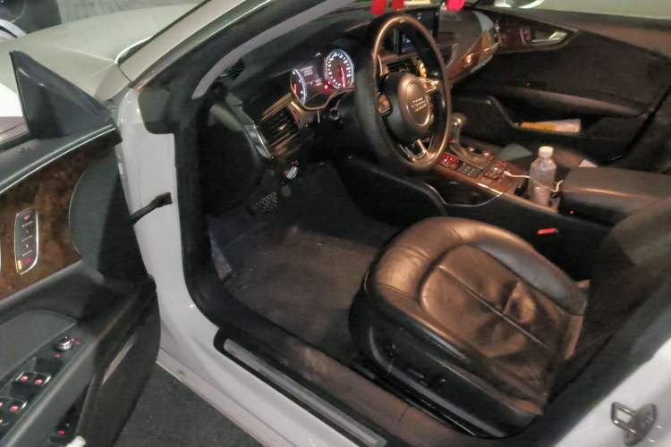 Used Audi A7 2012 3.0TFSI quattro Comfort Edition Driver Seat