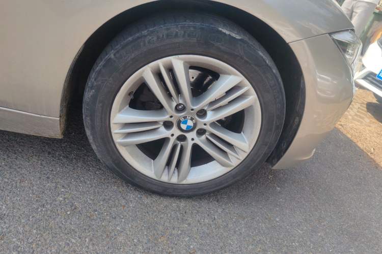 Used BMW 3 Series 2016 320Li Fashion Model
