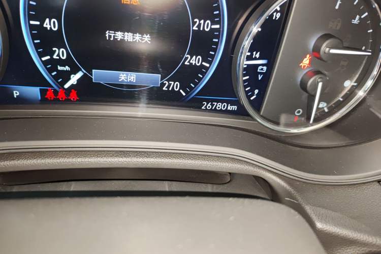 Used Buick Regal 2024 28T Luxury Edition Odometer Close Up