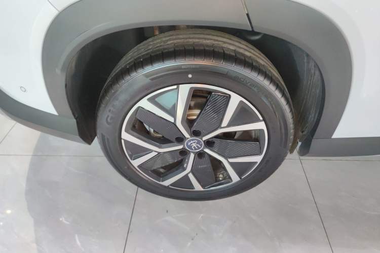 Used BYD Song L DM-i 2025 Intelligent Driving Version 160 km Beyond-Range Type Right Rear Wheel Hub