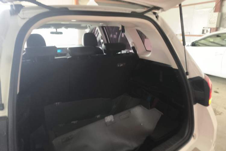 Used Haval H6 2018 Blue Label Sport Edition 1.5T Manual Two-Wheel Drive Elite Model Trunk