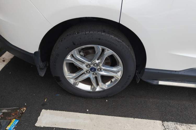 Used Ford Edge 2016 EcoBoost 245 Two-Wheel-Drive Titanium 7-Seater
