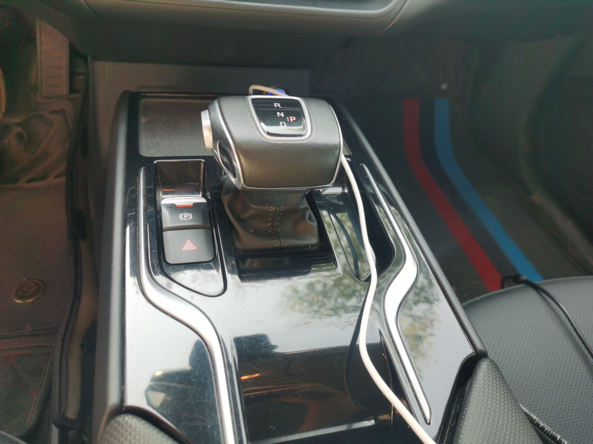 Hongqi E-QM5 2023 620km PLUS — снимка 14