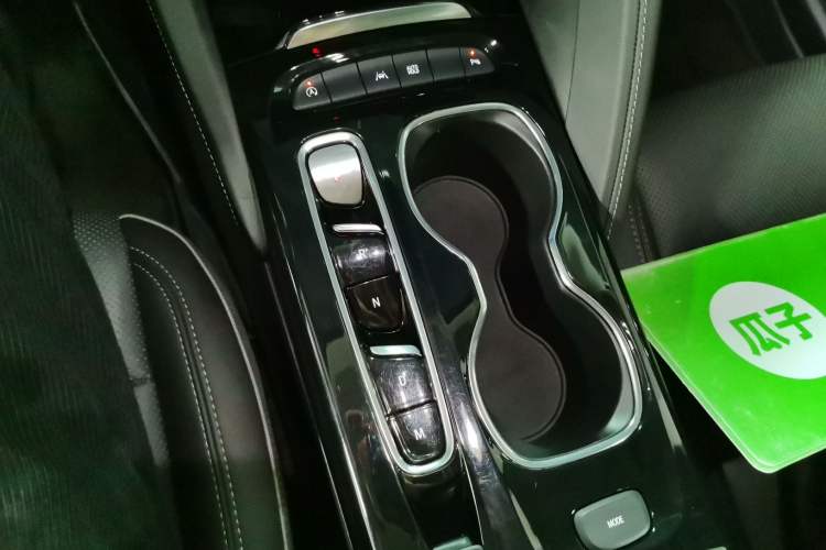 Used Buick Envision 2023 Encore S 652T Two-Wheel-Drive Luxury Model
