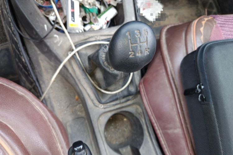 Used Wuling Rongguang V 2016 1.5L Standard Version
