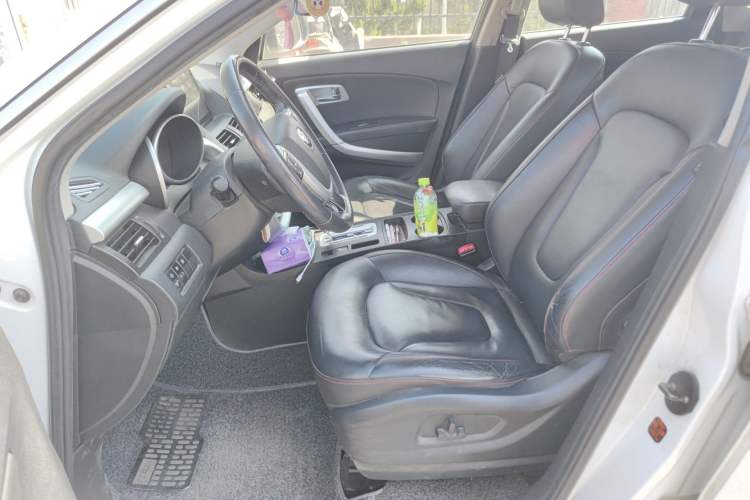 Used Bestune X80 2013 2.0L automatic luxury version
