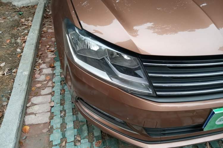 Used Volkswagen Gran Lavida 2015 1.6L Automatic Comfort Edition
