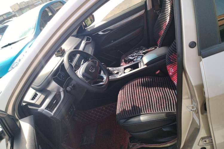 Used Geely Auto Emgrand 2019 Leading Edition 1.5L CVT Luxury Model China VI Standard Left Front Seat