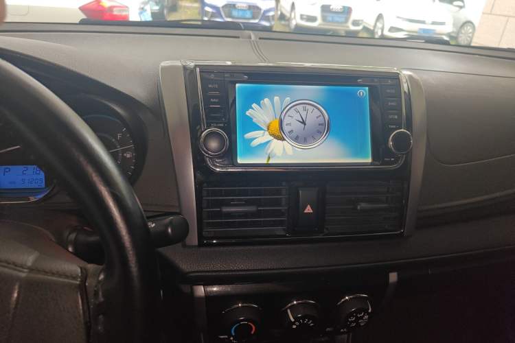 Used Toyota Vios 2014 1.5L Automatic ZhiZhen Edition Audio And AC Panel