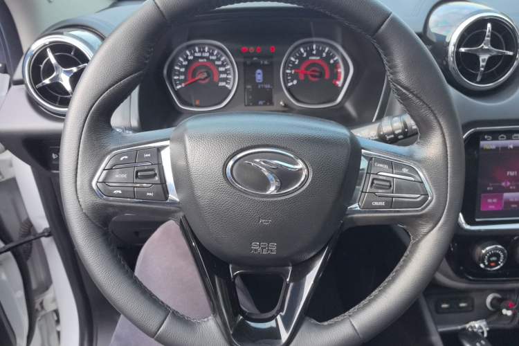 Used Soueast DX3 2018 1.5L Manual Luxury Model