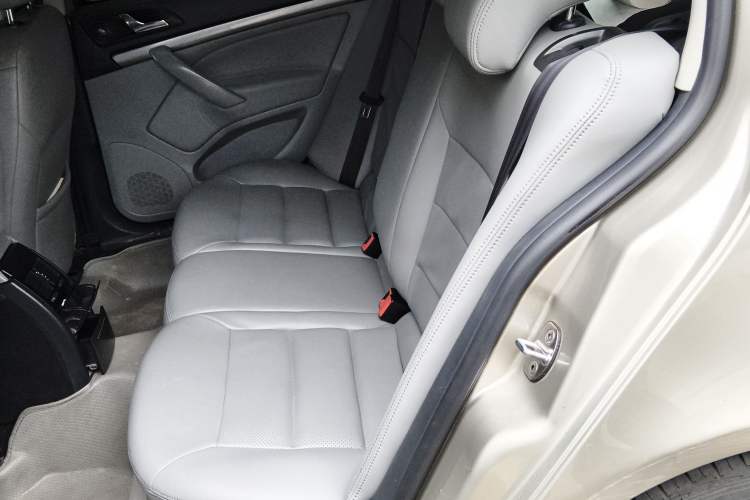 Used Skoda Octavia 2013 1.6L Manual Yijie Edition
