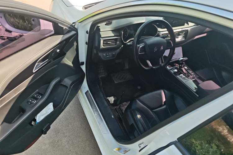 Used Hongqi H5 2018 30TD Dynamic Edition Driver Seat