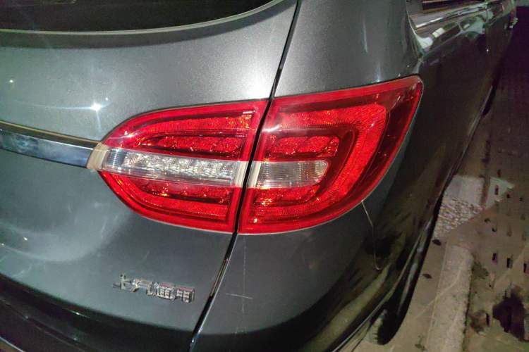 Used Buick GL8 2018 28T Luxury Model China VI Standard
