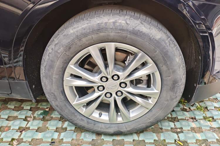 Used Cadillac XT5 2021 2.0T Two-Wheel Drive Luxury Version