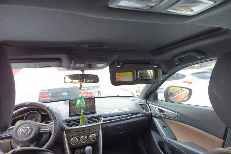 Used Mazda CX-4 2018 2.0L Automatic Two-Wheel Drive Blue Sky Dynamic Version China V Standard