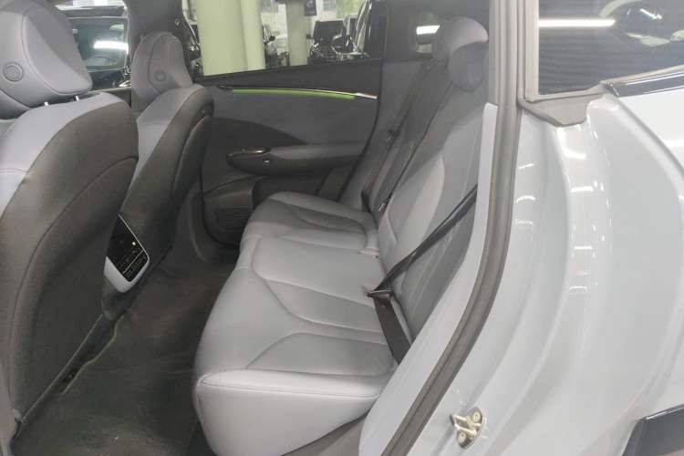 Used XPeng G7 2025 Model—702 Ultra Long Range Left Rear Seat
