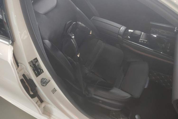 Used Mercedes-Benz A-Class 2021 A 200 L Sport Sedan Fashion Model Right Front Seat