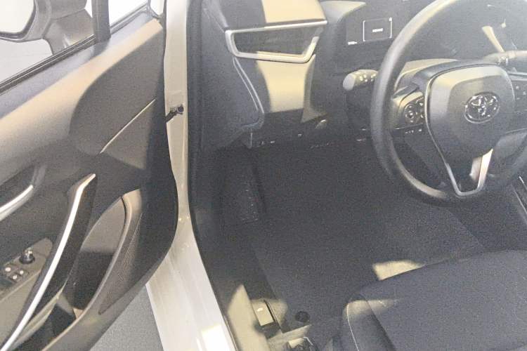 Used Toyota Corolla 2023 1.8L Smart Electric Hybrid Dual-Motor Pioneer Edition