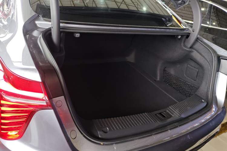 Used Hongqi H5 2023 2.0T Automatic Smart Connect Flagship Edition
