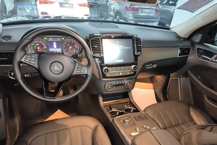 Used BAIC Off-Road BJ90 2021 4.0T Prestige Edition
