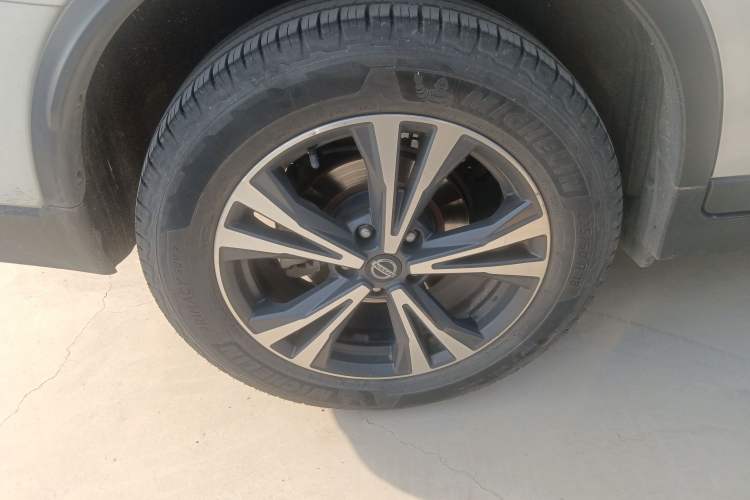 Used Nissan X-Trail 2020 2.5L XL ITS CVT 4WD Deluxe Navigation Edition Right Rear Wheel Hub