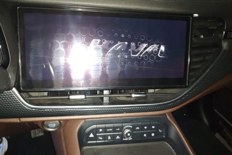 Used Haval F7 2021 1.5T Two-Wheel Drive i-Trend Audio And AC Panel