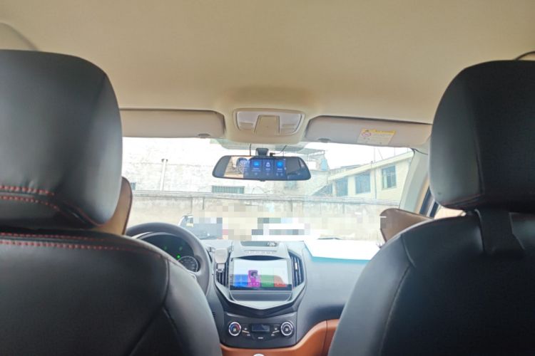 Used Geely Auto Diamond 2016 1.5L Manual Elite Version China IV Standard
