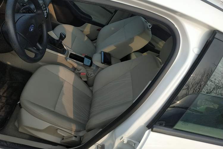 Used Ford Focus 2017 Sedan 1.6L Manual Comfort Plus SmartDrive Edition