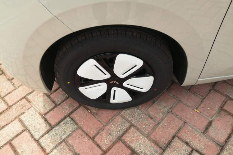 Used Wuling Hongguang MINIEV 2025 Four-Door Version Advanced Edition
