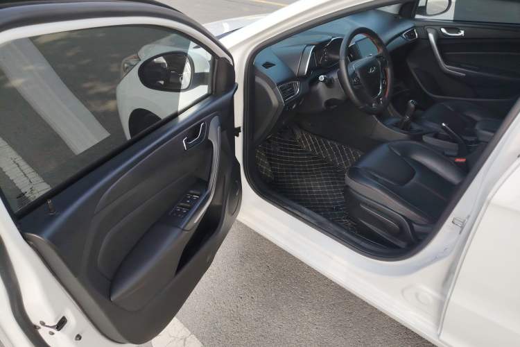 Used Chery Arrizo 5 2016 1.5L Manual Lingchao Edition