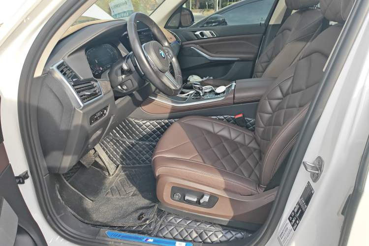 Used BMW X5 2022 xDrive 30Li M Sport Package