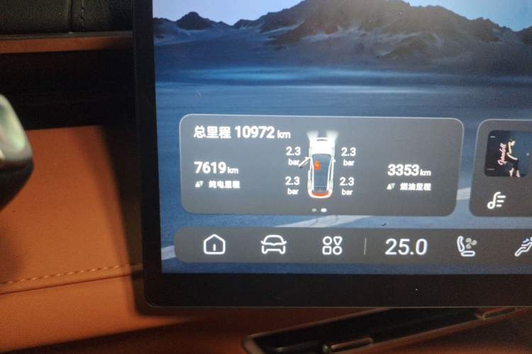 Used Deepal S07 2025 215Max Huawei Qiankun Intelligent Driving ADS SE Range-Extended Version