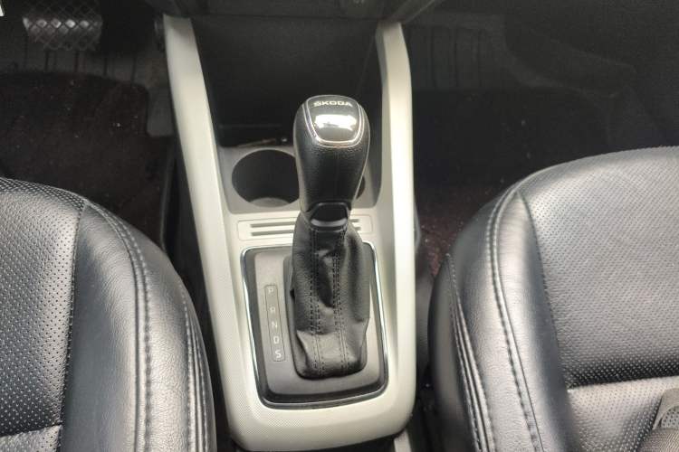 Used Skoda Fabia 2017 1.4L Automatic Car Enjoy Edition
