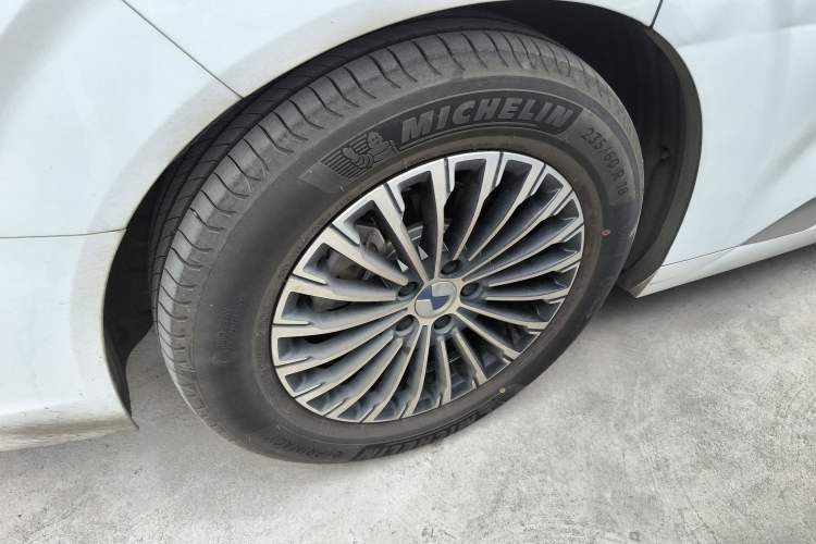 Used Denza D9 2022 DM-i 970 Four-Wheel Drive Prestige Model