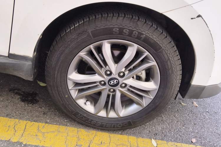 Used Hyundai ix35 2013 2.0L Automatic Two-Wheel Drive Smart GLS China IV Standard