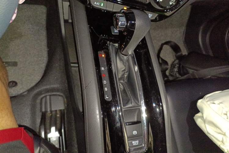Used Honda Vezel 2020 1.5L CVT Pioneer Edition Gear Lever