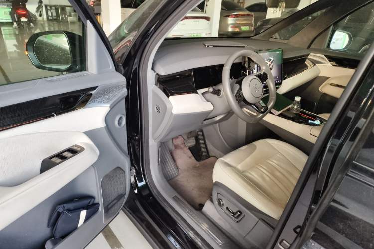 Used Zeekr 009 2022 WE Edition Driver Seat