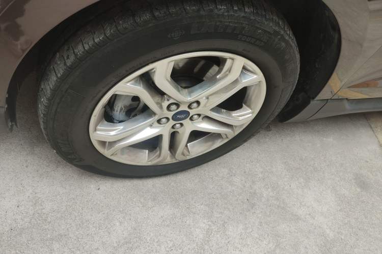 Used Ford Edge 2018 EcoBoost 245 Two-Wheel-Drive Titanium 7-Seater China V Standard