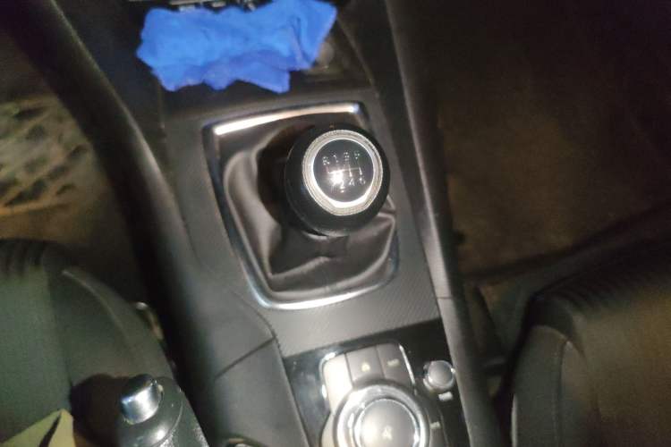 Used Mazda Mazda 3 Axela 2016 Sedan 1.5L Manual Comfort Model
