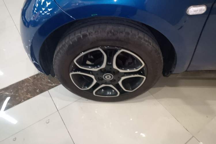 Used smart fortwo 2016 0.9T 66kW Hardtop Pioneer Edition
