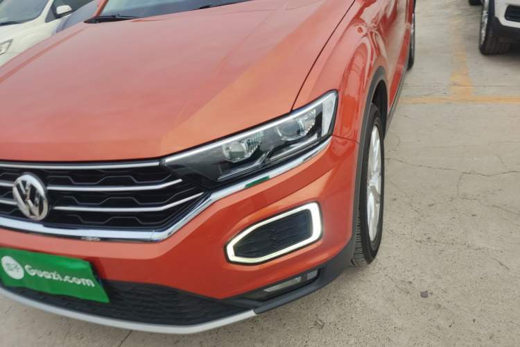 Used Volkswagen T-ROC 2018 280TSI DSG Two-Wheel Drive Advanced Version China V Emission Standard
